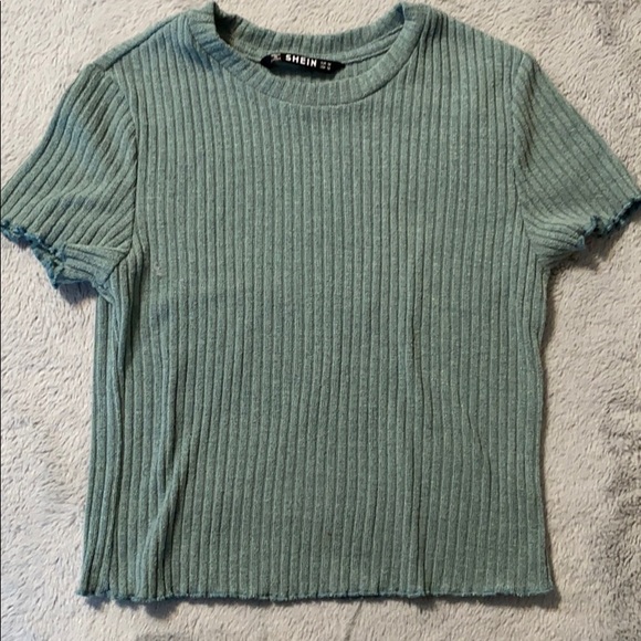 SHEIN Tops - green crop tee rib knit